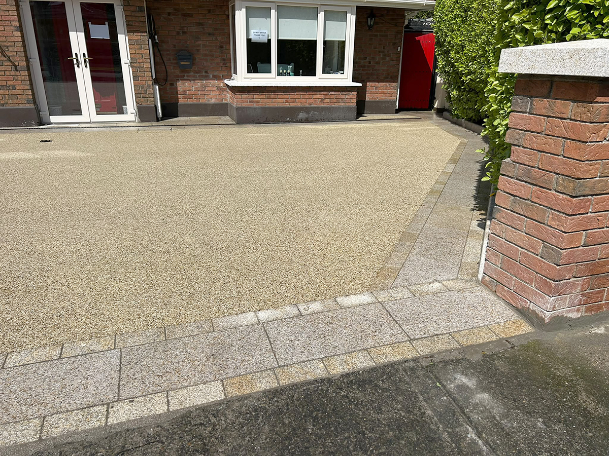 images/gallery/resin-driveways-gallery/1-resin-driveway-dublin16-driveways-4-u-2026-c.jpg#joomlaImage://local-images/gallery/resin-driveways-gallery/1-resin-driveway-dublin16-driveways-4-u-2026-c.jpg?width=1200&height=900